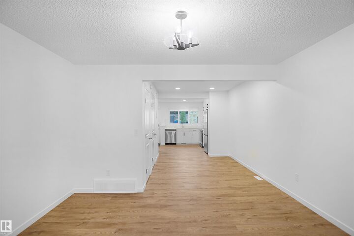 Property Photo: 4362 Kinglet Drive NW AB T5S 0T1
