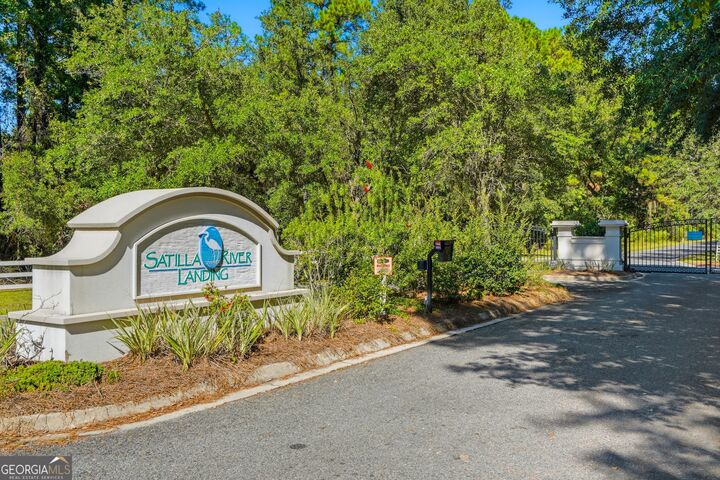 Property Photo:  110 Canoe Run  GA 31569 