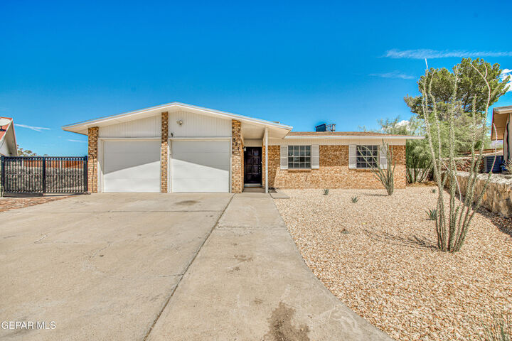 321 Gus Rallis Drive  El Paso TX 79932 photo