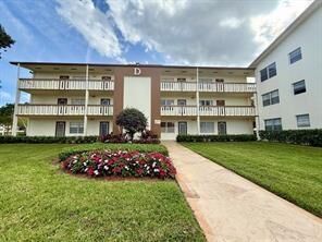 Property Photo: 144 Mansfield D 144 FL 33434