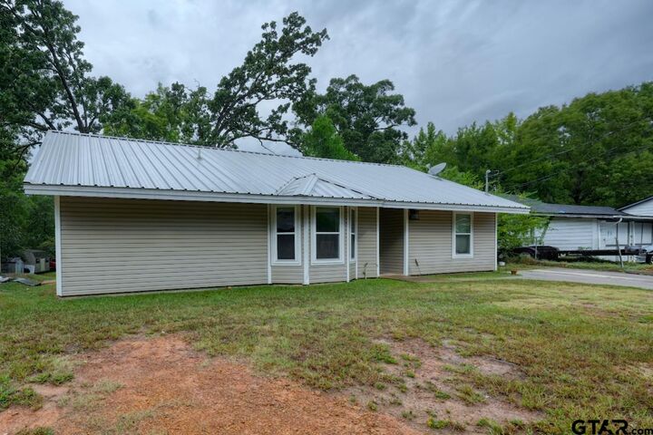 Property Photo: 2509 Broadway Blvd TX 75662