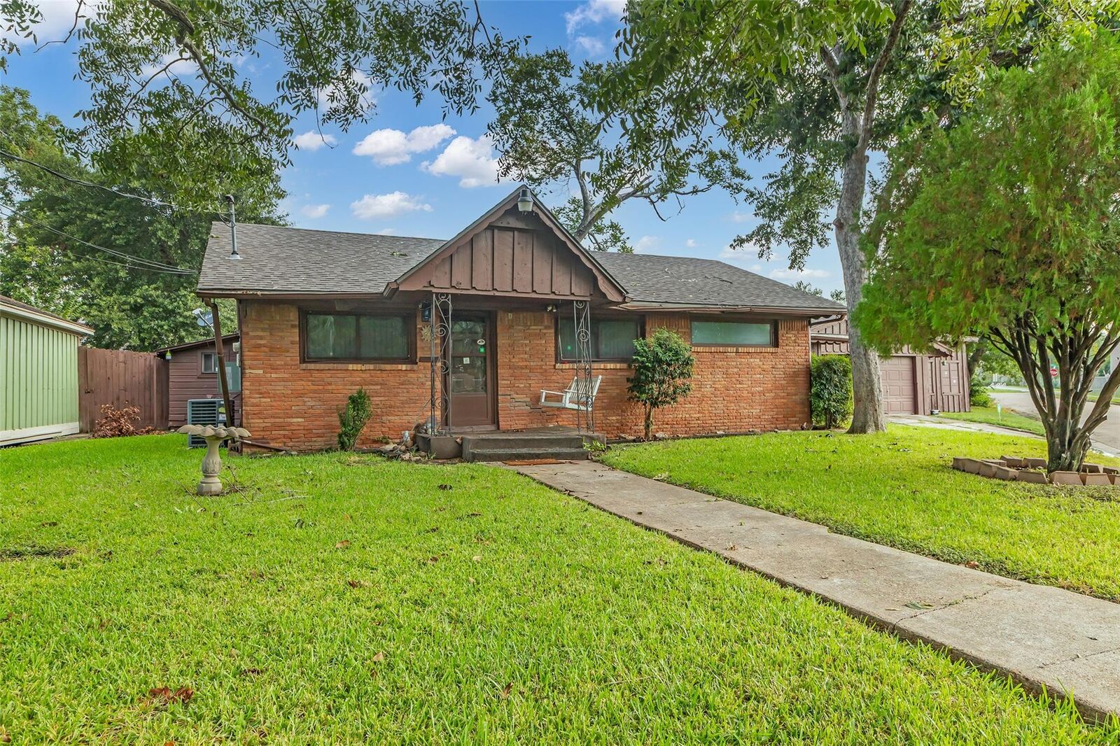 Property Photo: 7307 Parsons Street TX 77012