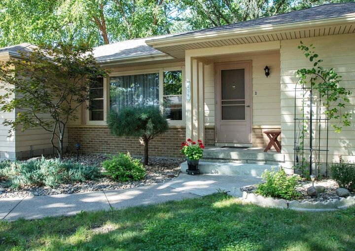 Property Photo: 456 Loma Street IA 50701
