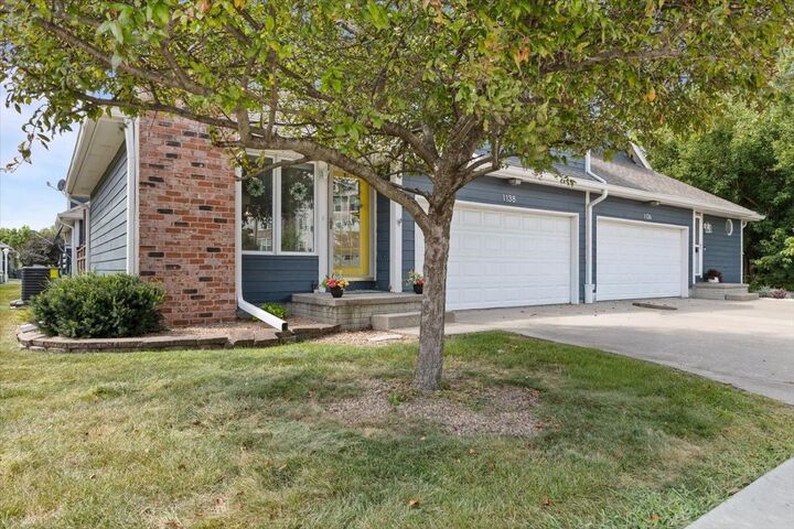 Property Photo: 1138 SE Mill Pond Court IA 50021