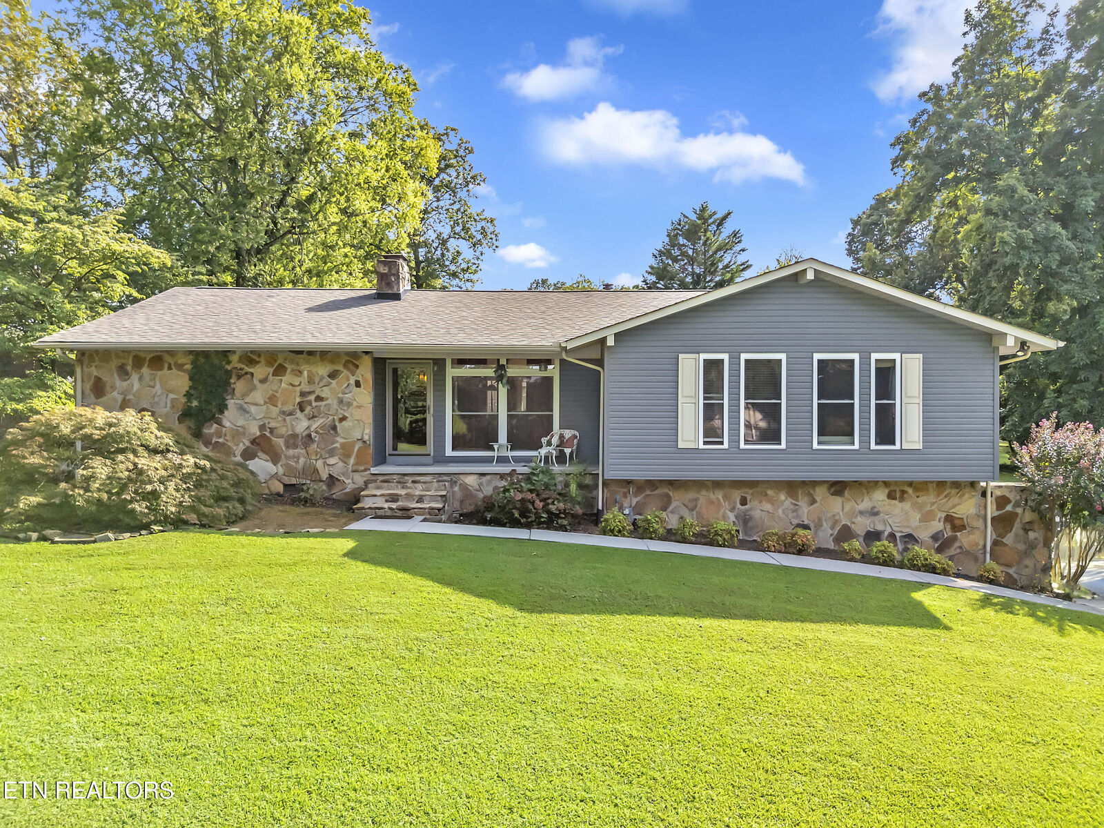 Property Photo: 2322 Chesterfield Drive TN 37803