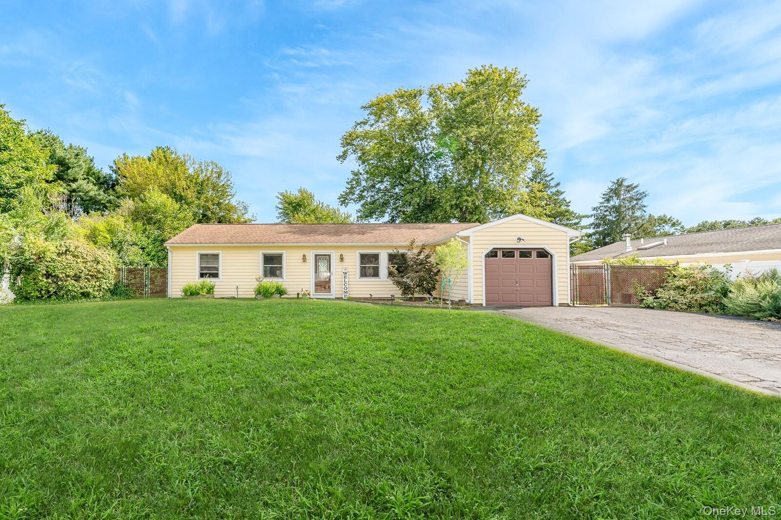 Property Photo:  16 Malcolm Street  NY 11713 