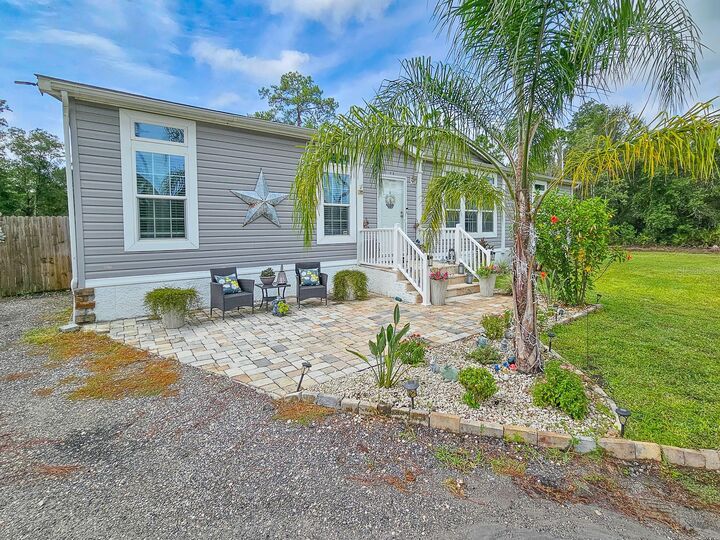 Property Photo:  5487 Palm Avenue  FL 32110 