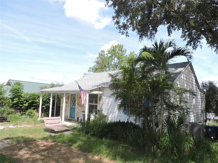 Property Photo:  807 Campbell Avenue  FL 33853 