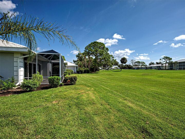 Property Photo:  236 Cerromar Way S 40  FL 34293 