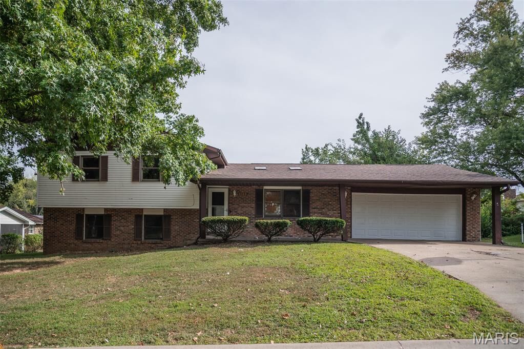 Property Photo:  1809 Autumn Drive  MO 63701 