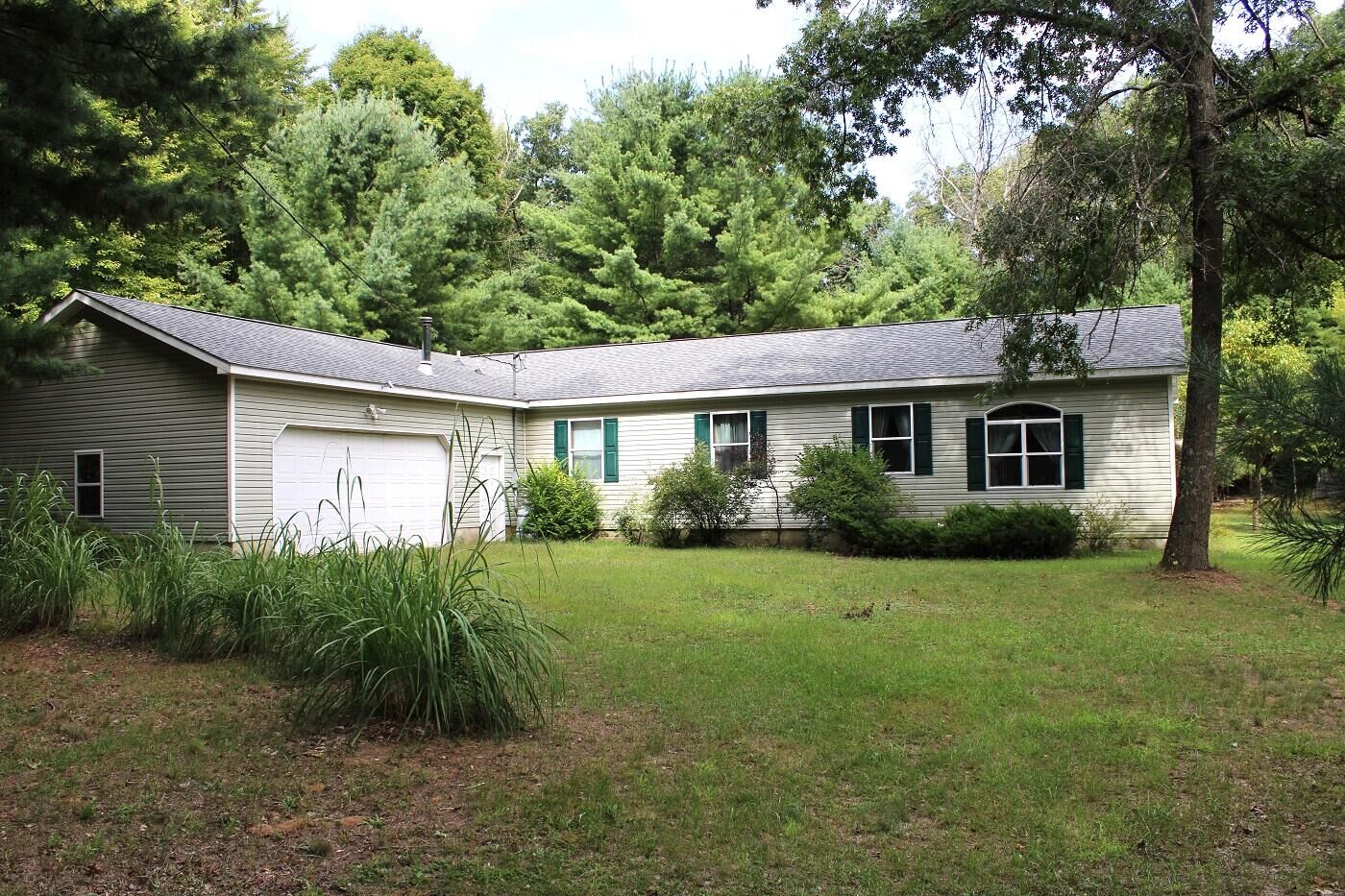Property Photo: 5892 S Carrigan Drive MI 49337