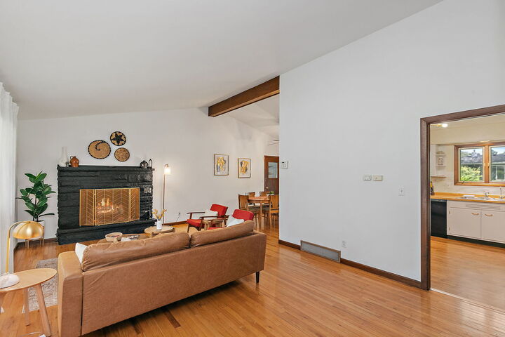 Property Photo:  1208 Stafford Street  IL 60115 