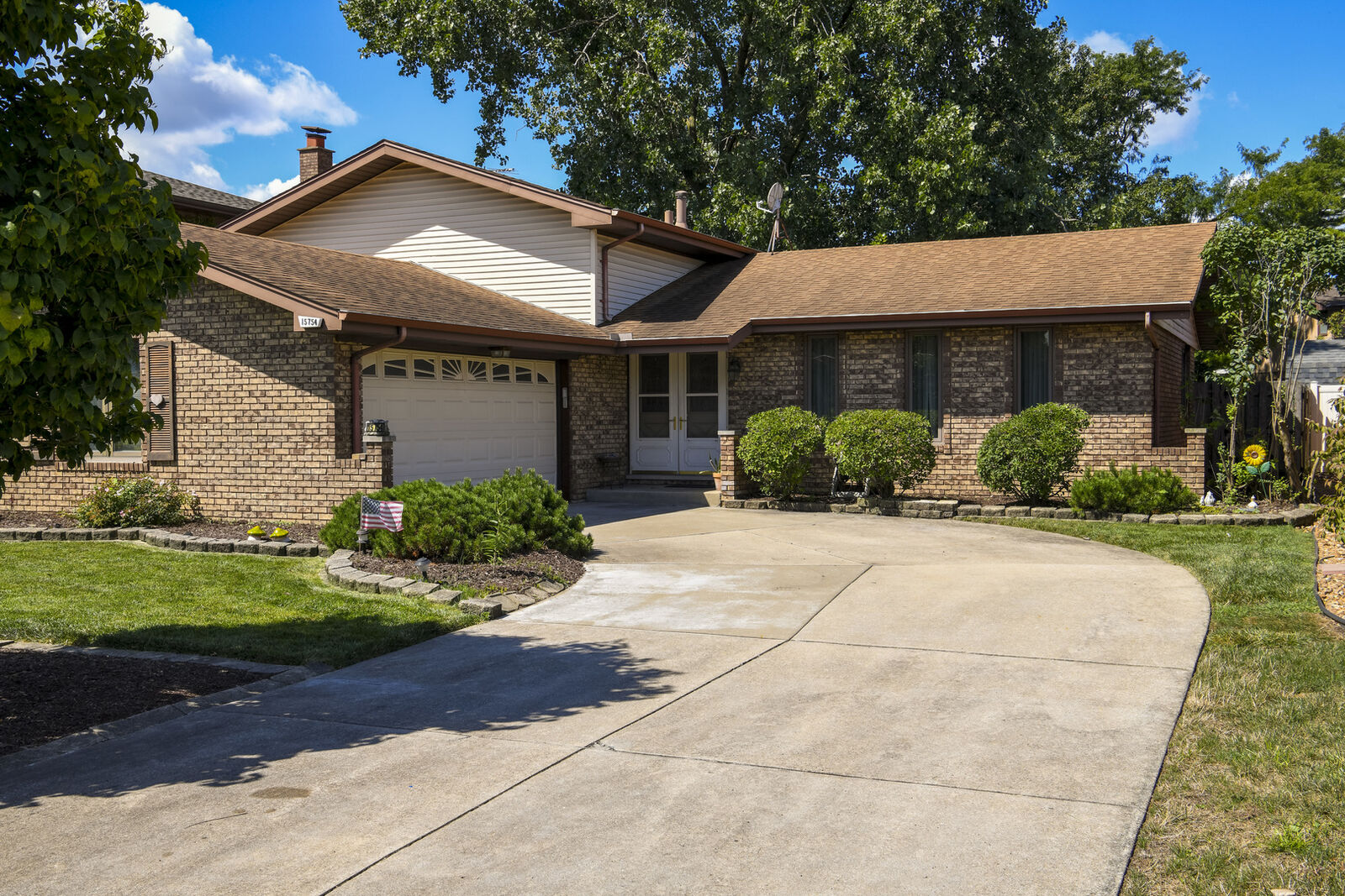 Property Photo:  15754 Arroyo Drive  IL 60452 