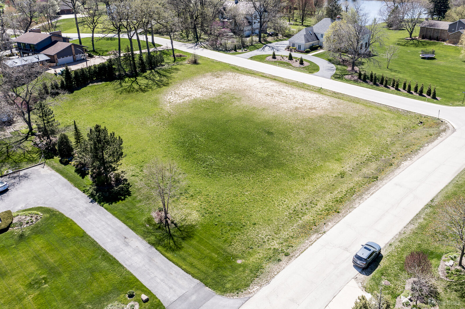 Property Photo: 2 Equestrian Way IL 60439