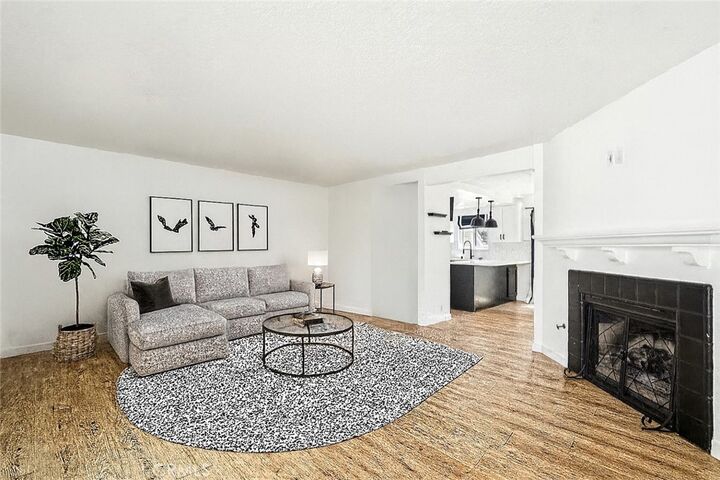 Property Photo: 24452 Ward St CA 90505