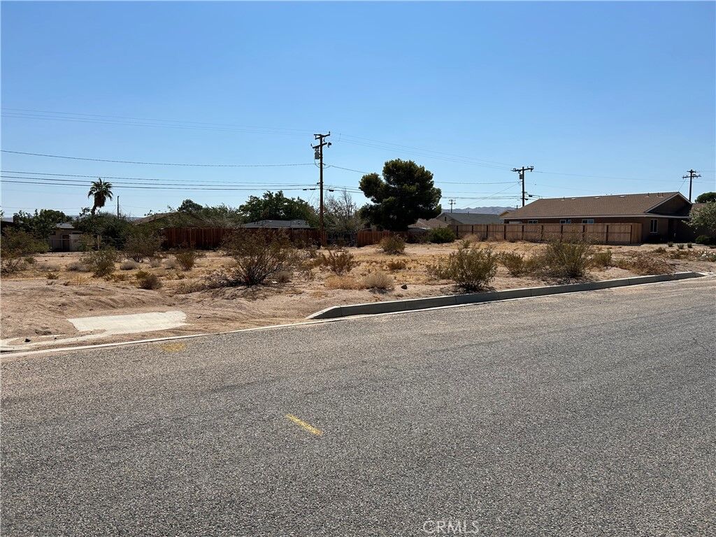 Property Photo: 1206 Mahan St. CA 93555