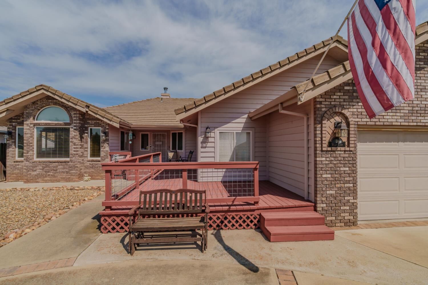 Property Photo:  31 Willet Court  CA 95254 
