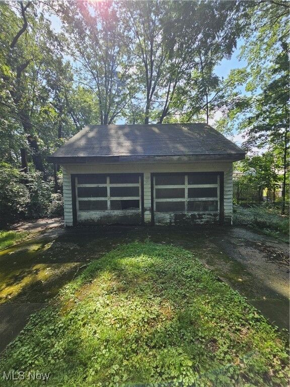 Property Photo:  19416 Nyack Court  OH 44110 