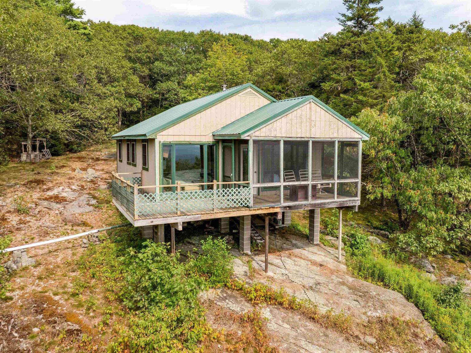 Property Photo: 133 Earls Road NH 03605