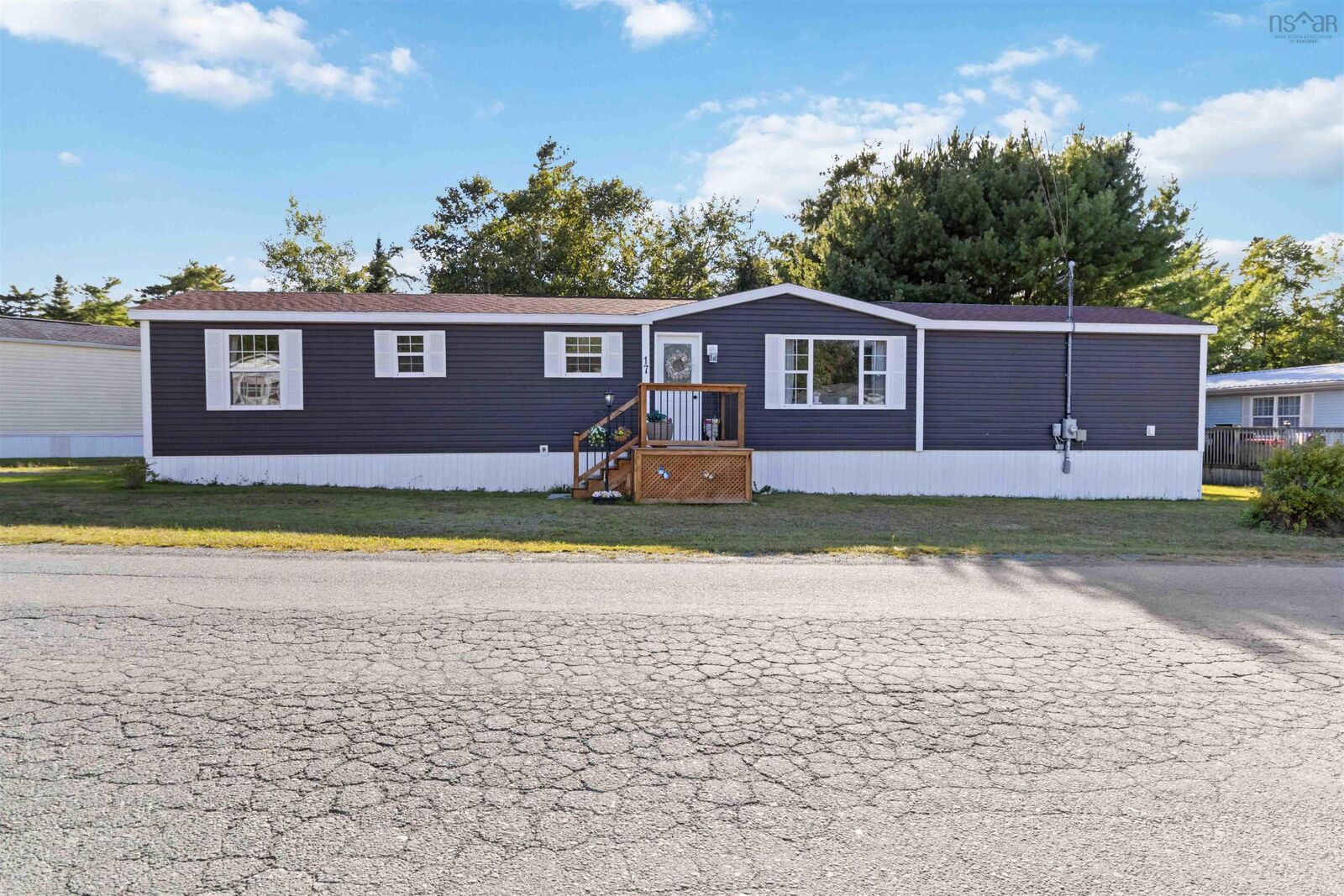 Property Photo:  17 Bumpy Lane  NS B3E 1B8 