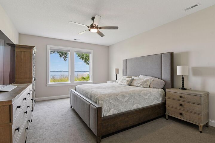 Property Photo:  155 Lakeshore Circle  MN 55387 