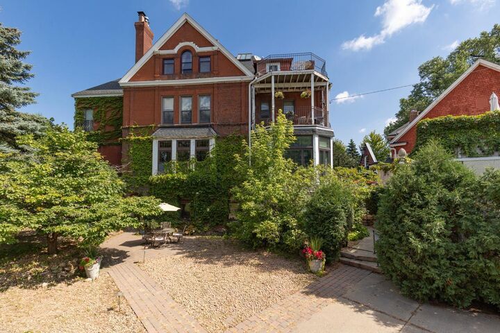 Property Photo: 307 Ridgewood Avenue 4 MN 55403