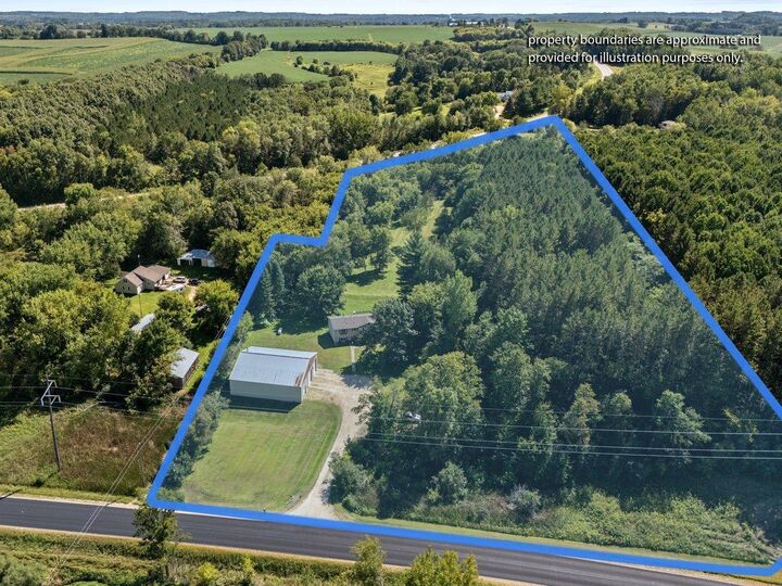 Property Photo: 3013 County Road Dd WI 54013