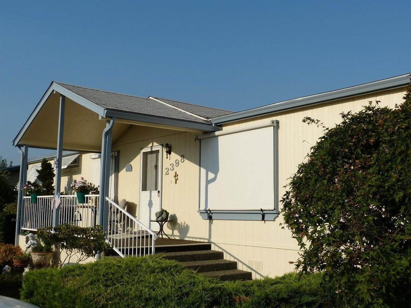 Property Photo: 2398 Sasha Court OR 97527