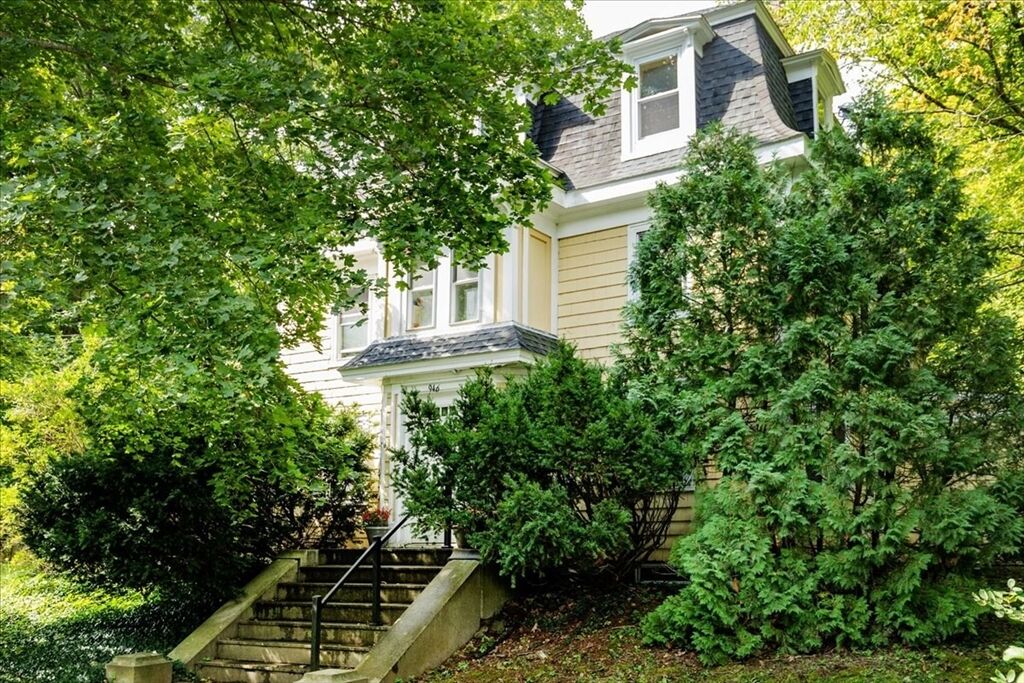 Property Photo:  946 Bay Rd. 2  MA 01982 
