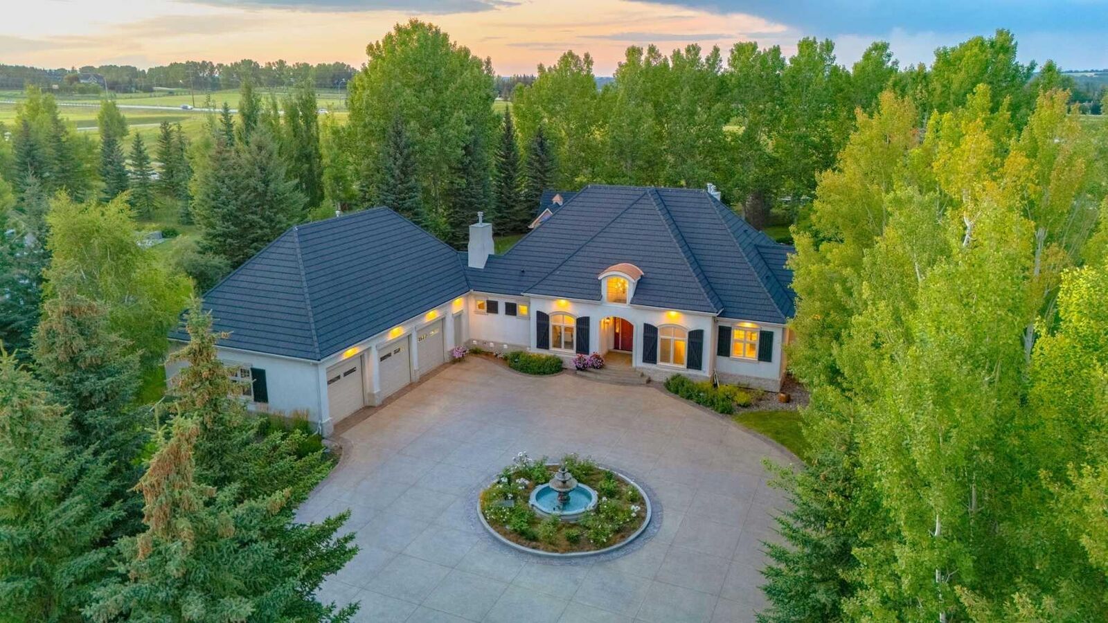Property Photo: 111 Aspen Green AB T3Z 3B9
