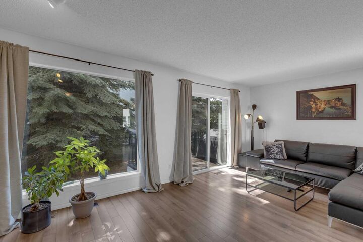 Property Photo: 200 Hidden Hills Terrace NW 19 AB T3A 6E8