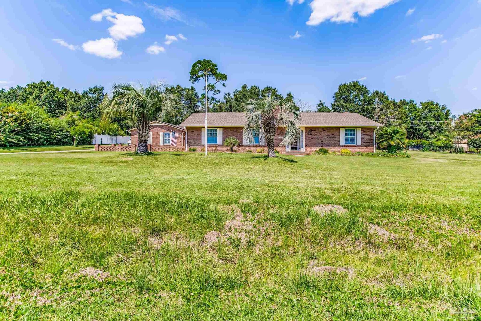 Property Photo:  4630 Deerfield Dr  FL 32526 