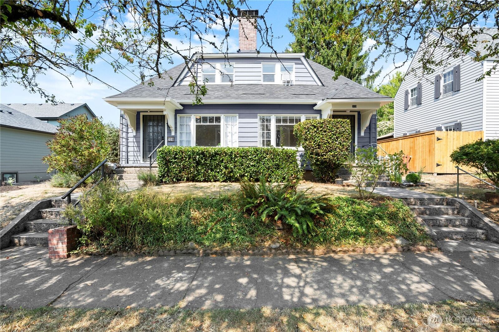 Property Photo: 308 E 22nd Street WA 98663
