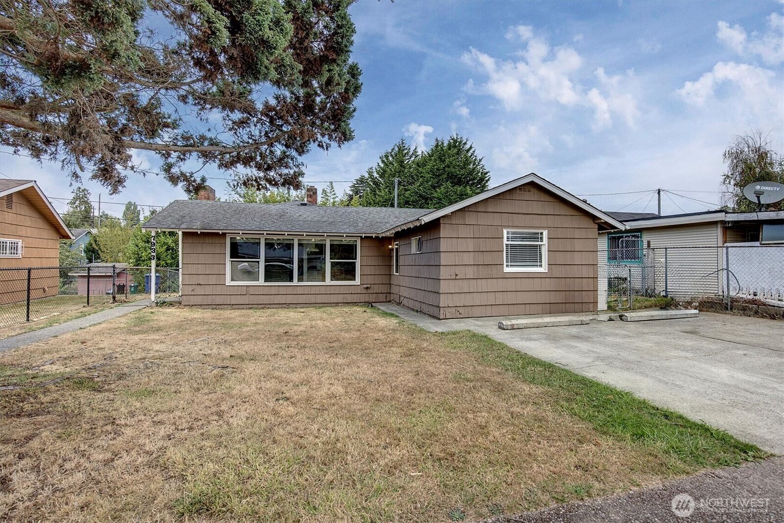 Property Photo: 7933 45th Avenue S WA 98118