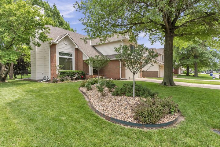 Property Photo: 2408 N Stoneybrook St KS 67226