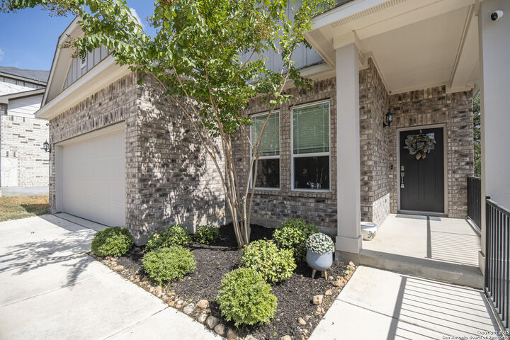 Property Photo: 5634 Holly Hollow TX 78266