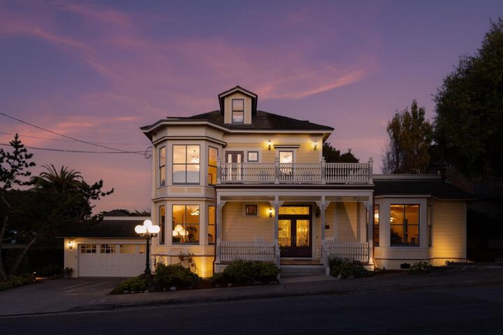 131 7th Street  Pacific Grove CA 93950 photo