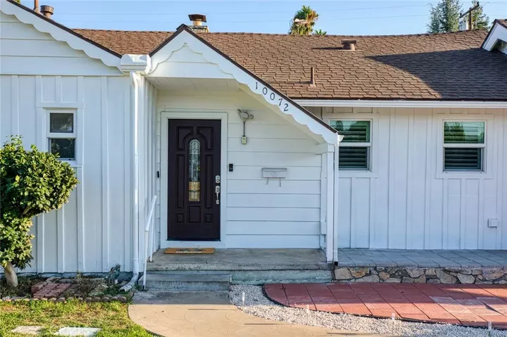 Property Photo:  10072 Roselee Drive  CA 92840 