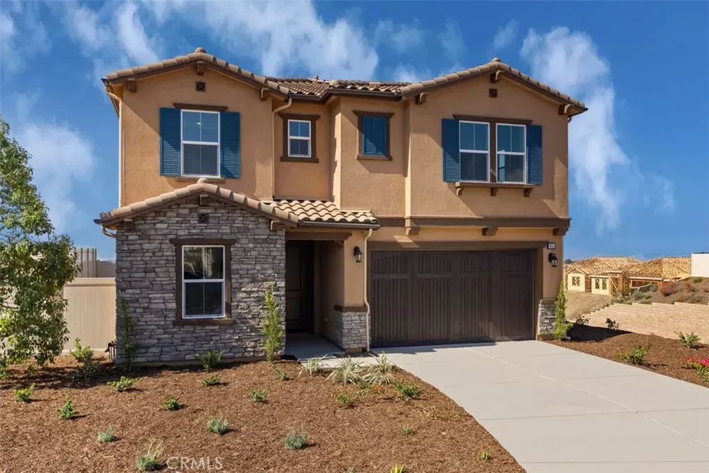 Property Photo:  951 Visalia Place  CA 92069 