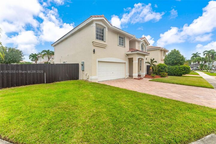 Property Photo: 16575 SW 101st Ter FL 33196
