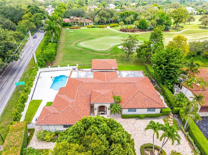 4001 Santa Maria St  Coral Gables FL 33146 photo