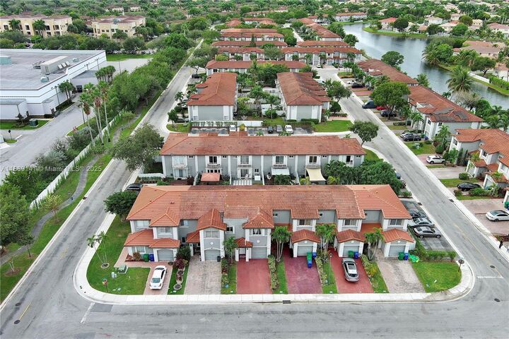 2872 SW 127th Way  Miramar FL 33027 photo