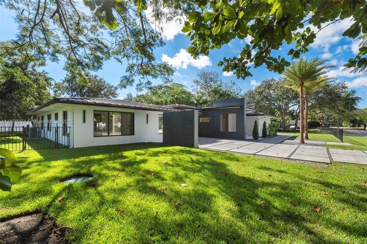 Property Photo: 7530 SW 134th St FL 33156