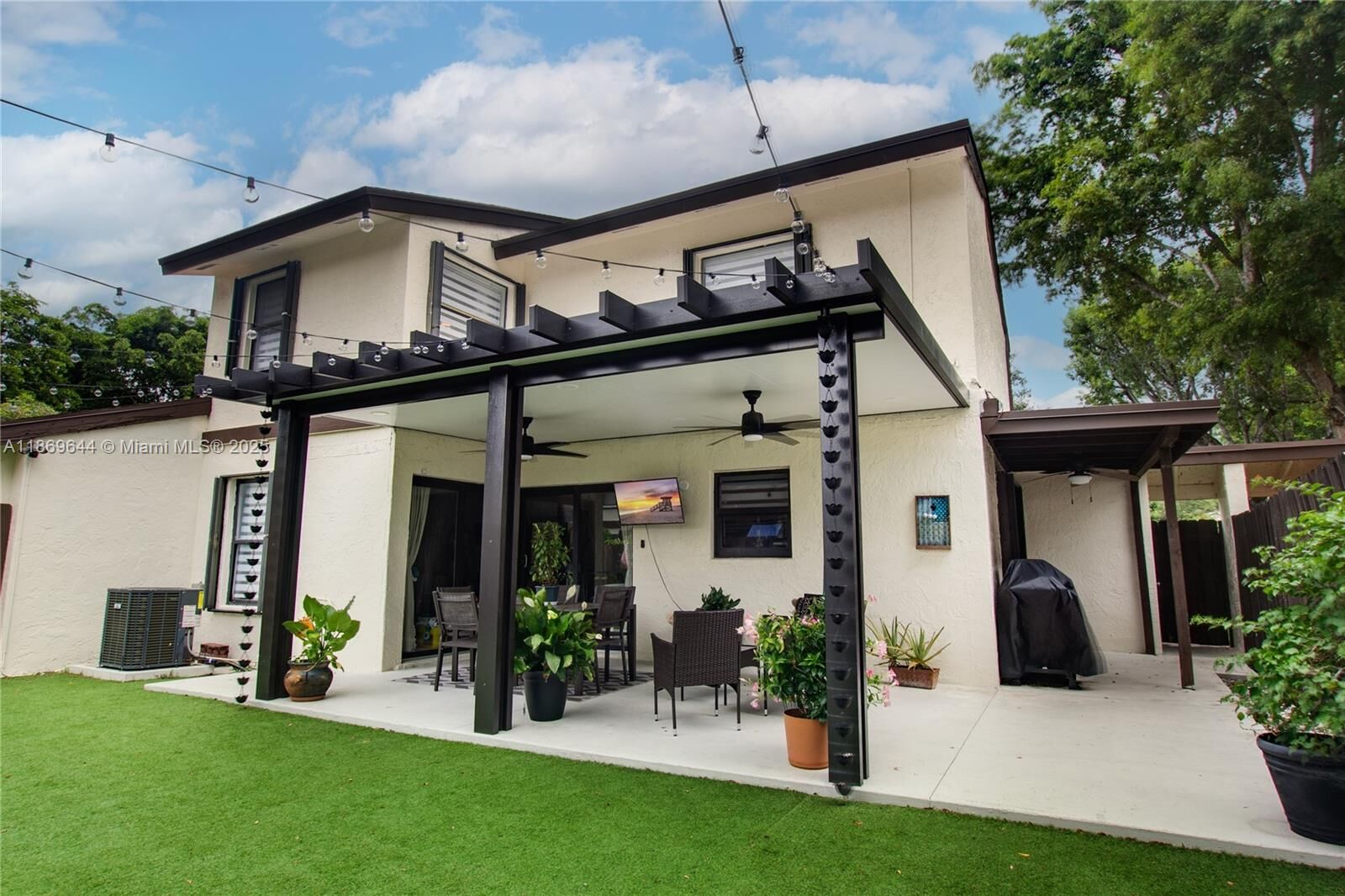 Property Photo:  12732 SW 68th Ter  FL 33183 