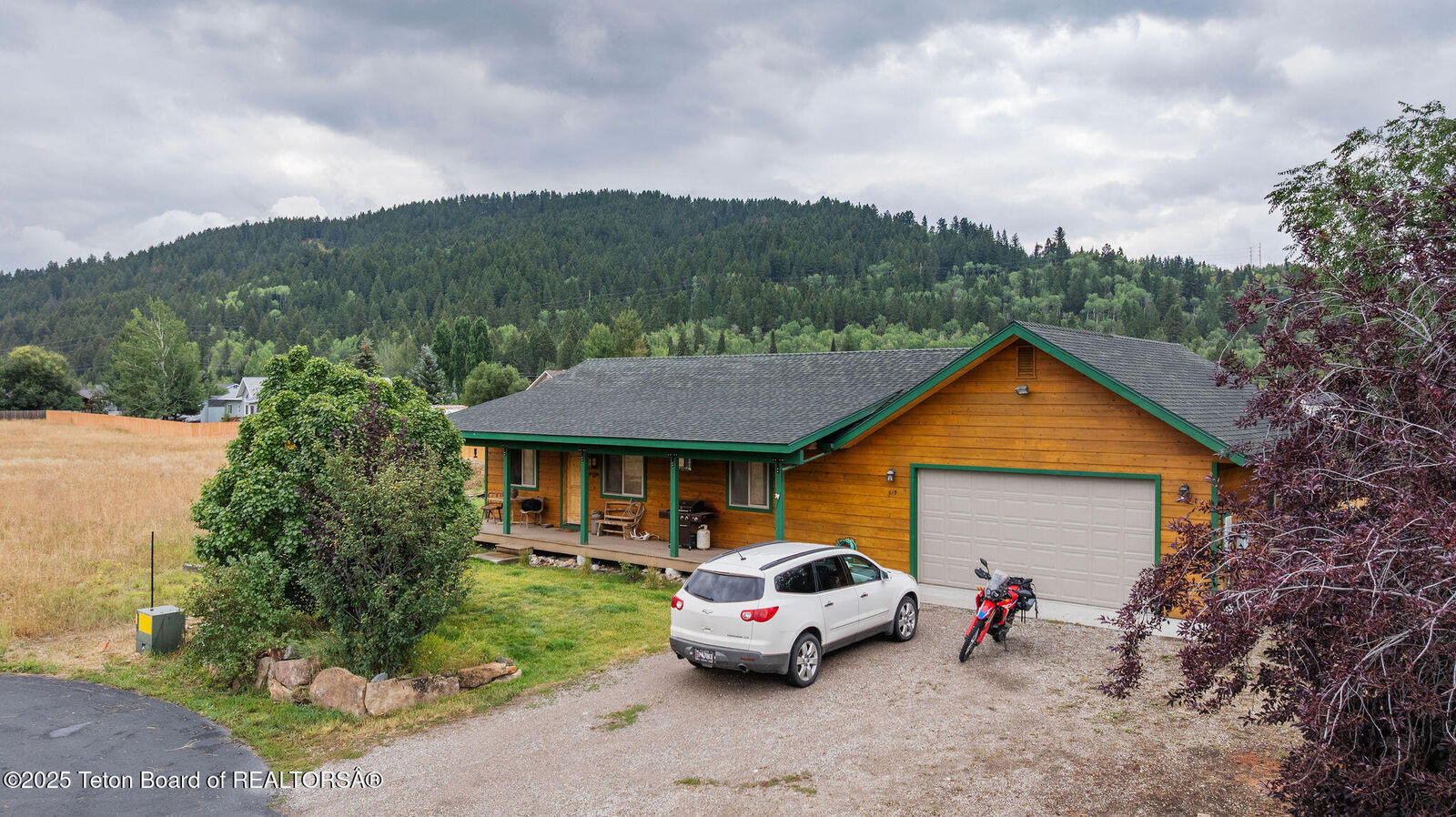Property Photo:  619 Snake River Dr  WY 83128 