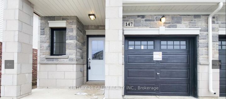 Property Photo:  147 Aquasanta Crescent  ON L9B 1K2 