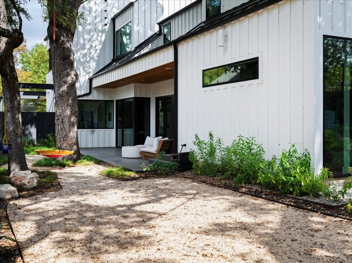 Property Photo: 3313 Bonnie Road TX 78703