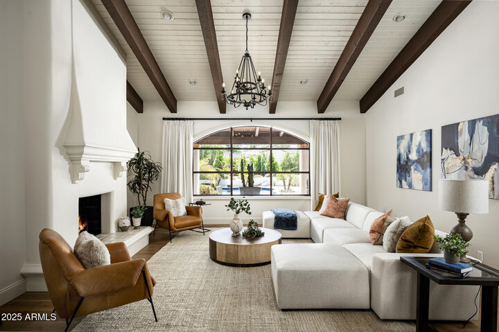 Property Photo:  8901 N 58th Place  AZ 85253 