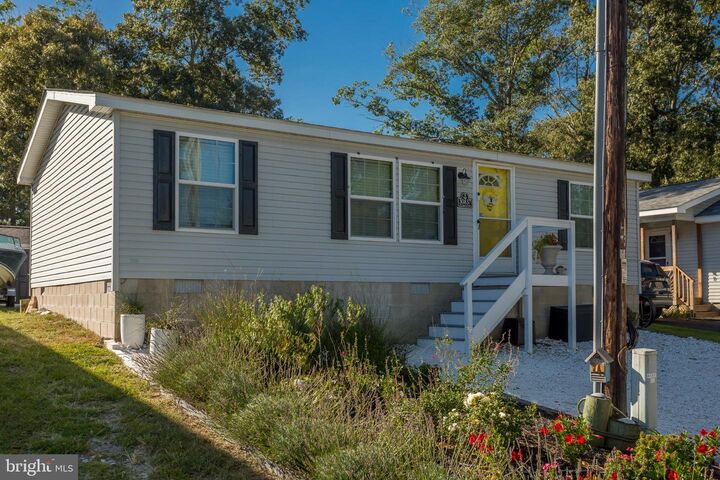 Property Photo: 30837 W Lagoon Road DE 19939