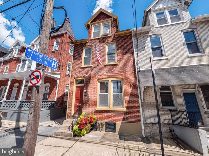 233 N 12th Street  Allentown PA 18102 photo